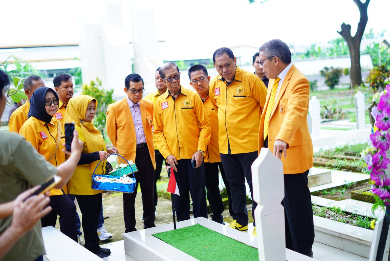 HUT ke-65, MKGR Sulsel Ziarah ke TMP Panaikang