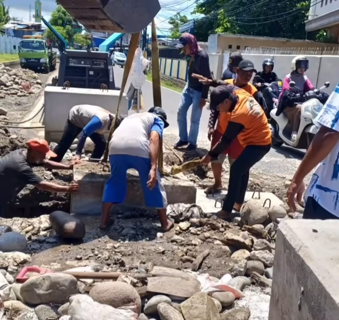 Walkot Munafri Tanggap Cepat Keluhan Warga, Sehari Perintahkan PU Perbaikan Jalan Manunggal