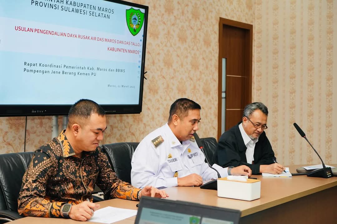 Andi Patarai Amir Hadiri Rapat Penanganan Banjir di Maros