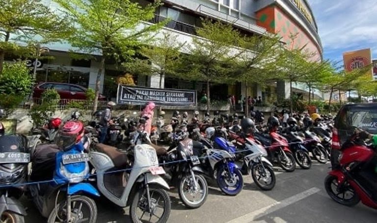 Parkir Liar di Makassar Makin Semrawut, Walkot Munafri Bakal Rombak Direksi