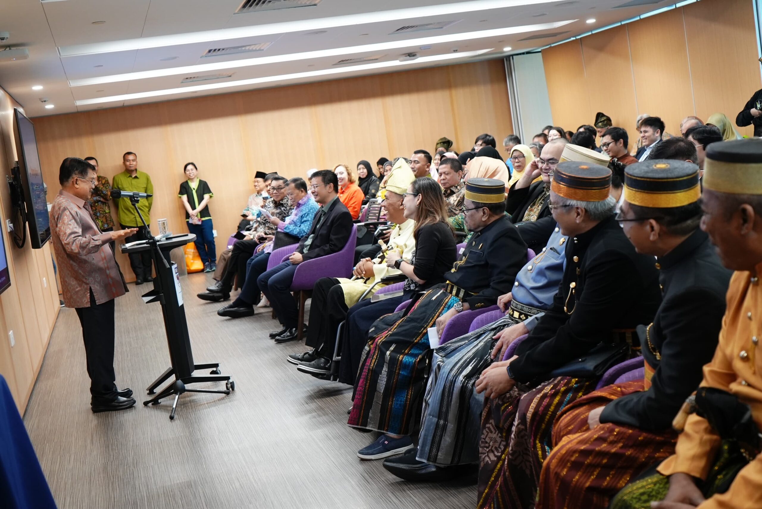 Dihadiri Langsung Jusuf Kalla, UMI-NUS Gelar Seminar Bersama