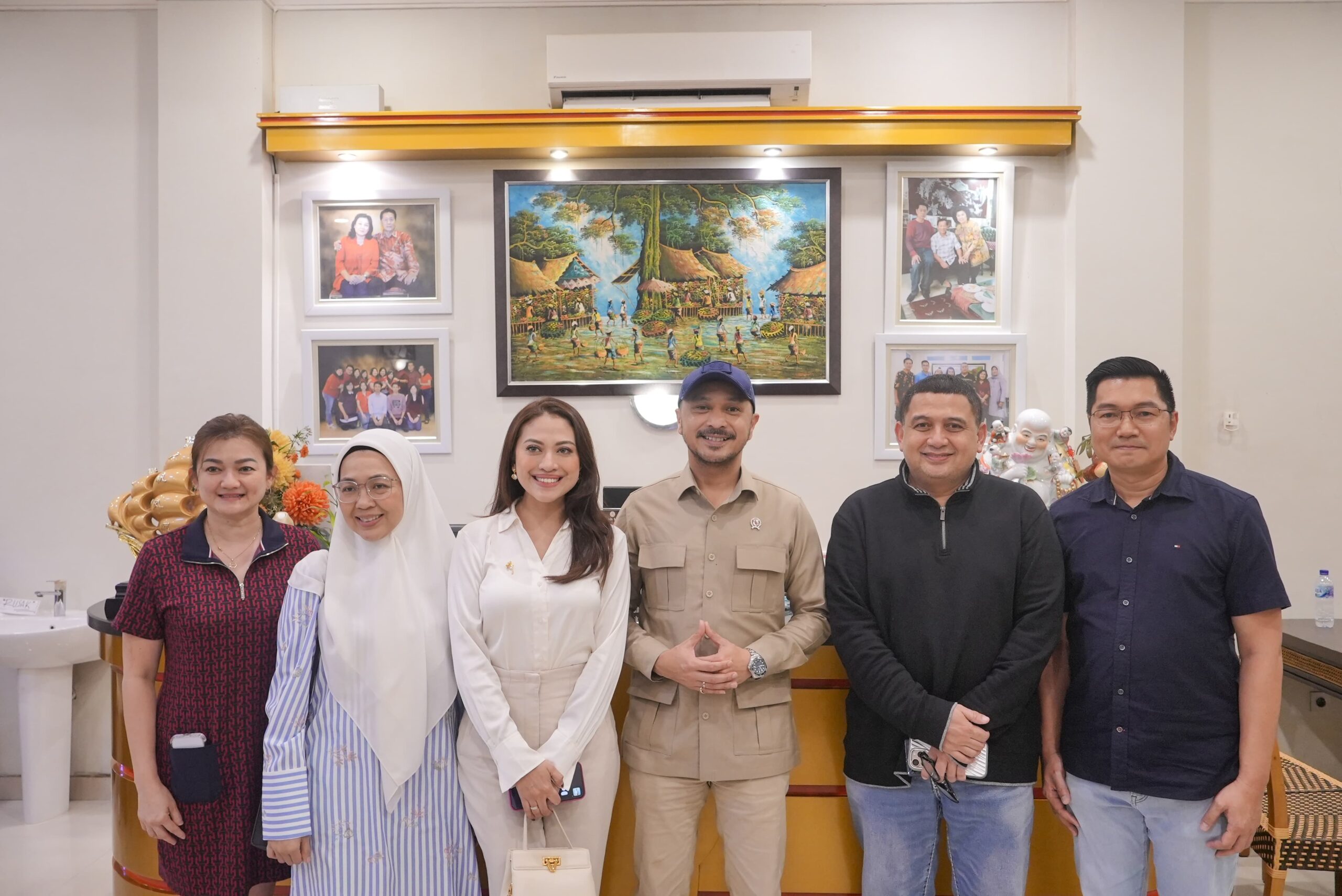 Bersama Wamen Kebudayaan, Wali Kota- Wawali Hingga Pimpinan DPRD Makassar Bahas Pengembangan Budaya