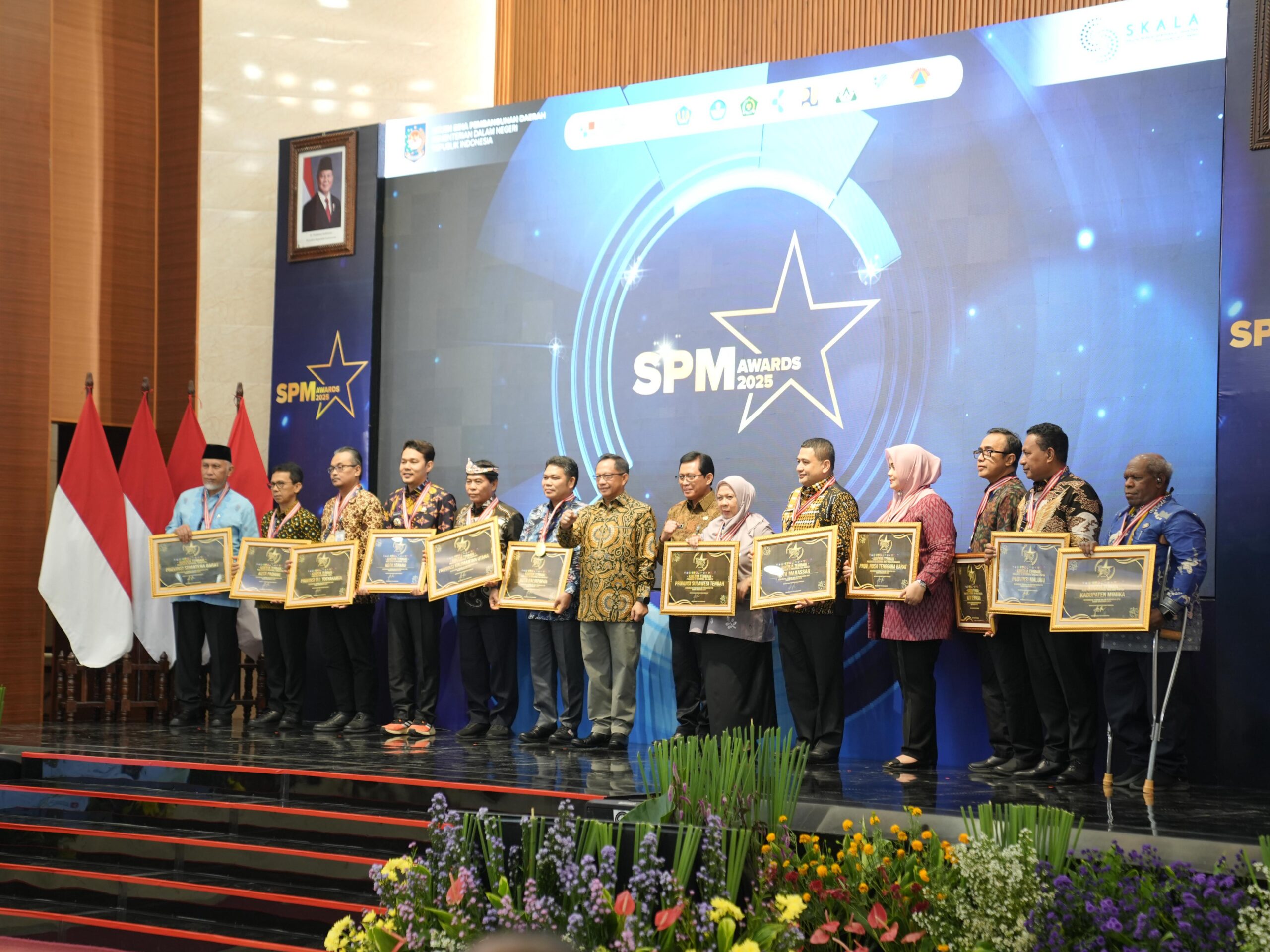 Makassar Raih Penghargaan SPM Awards 2025