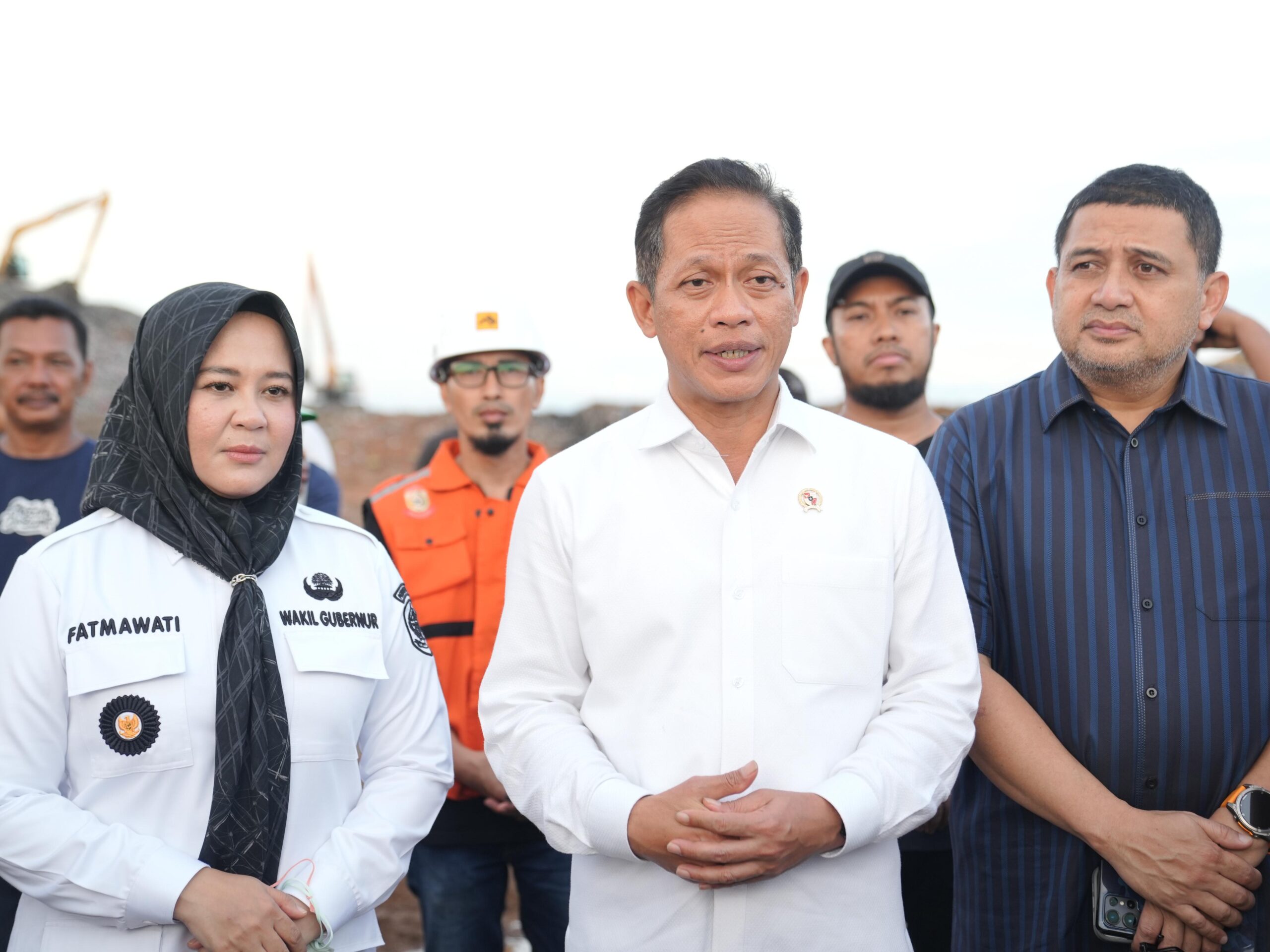 Menteri LH Titip Pesan Ke Pemkot Makasssar Metode Pengelolaan Persampahan di TPA