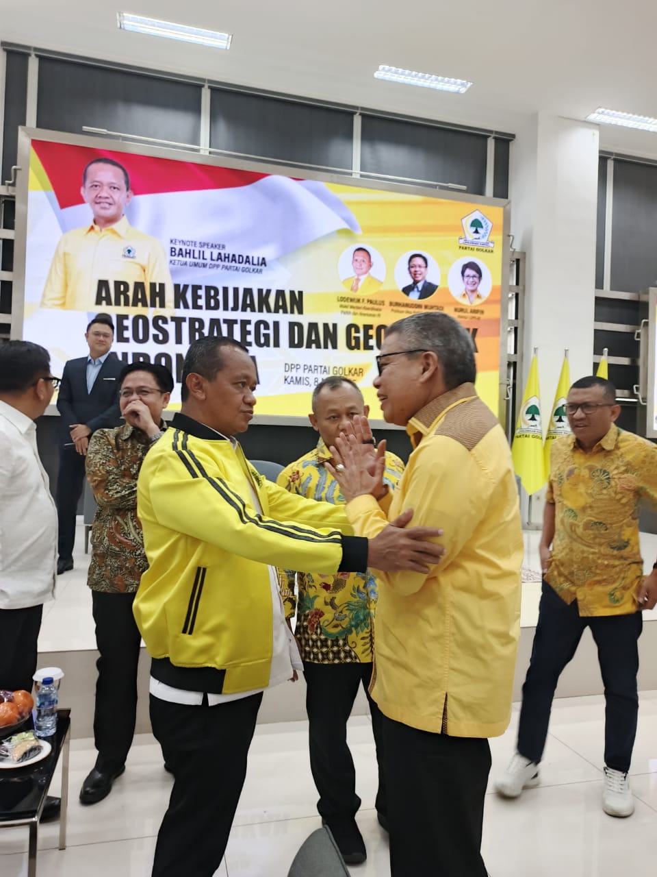 Soal Tambang Nikel di Raja Ampat, Taufan Pawe Apresiasi Langkah Bahlil Cabut IUP