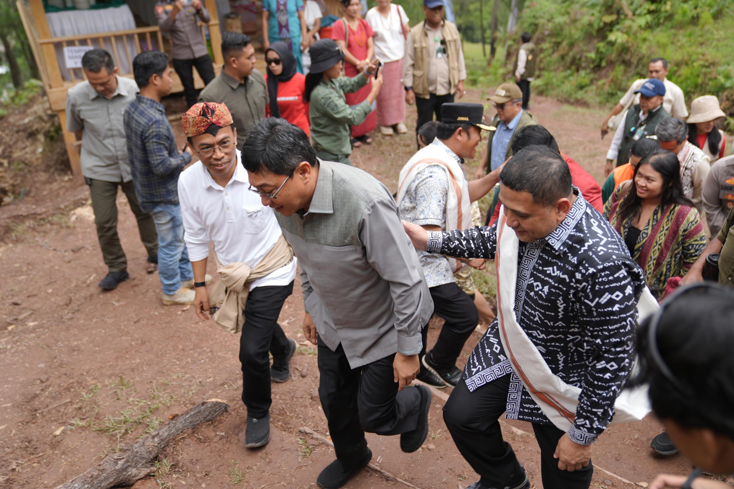 Munafri Hadiri Festival Hutan Toraja: Persaudaraan Kita Lebih Kuat dari Perbedaan