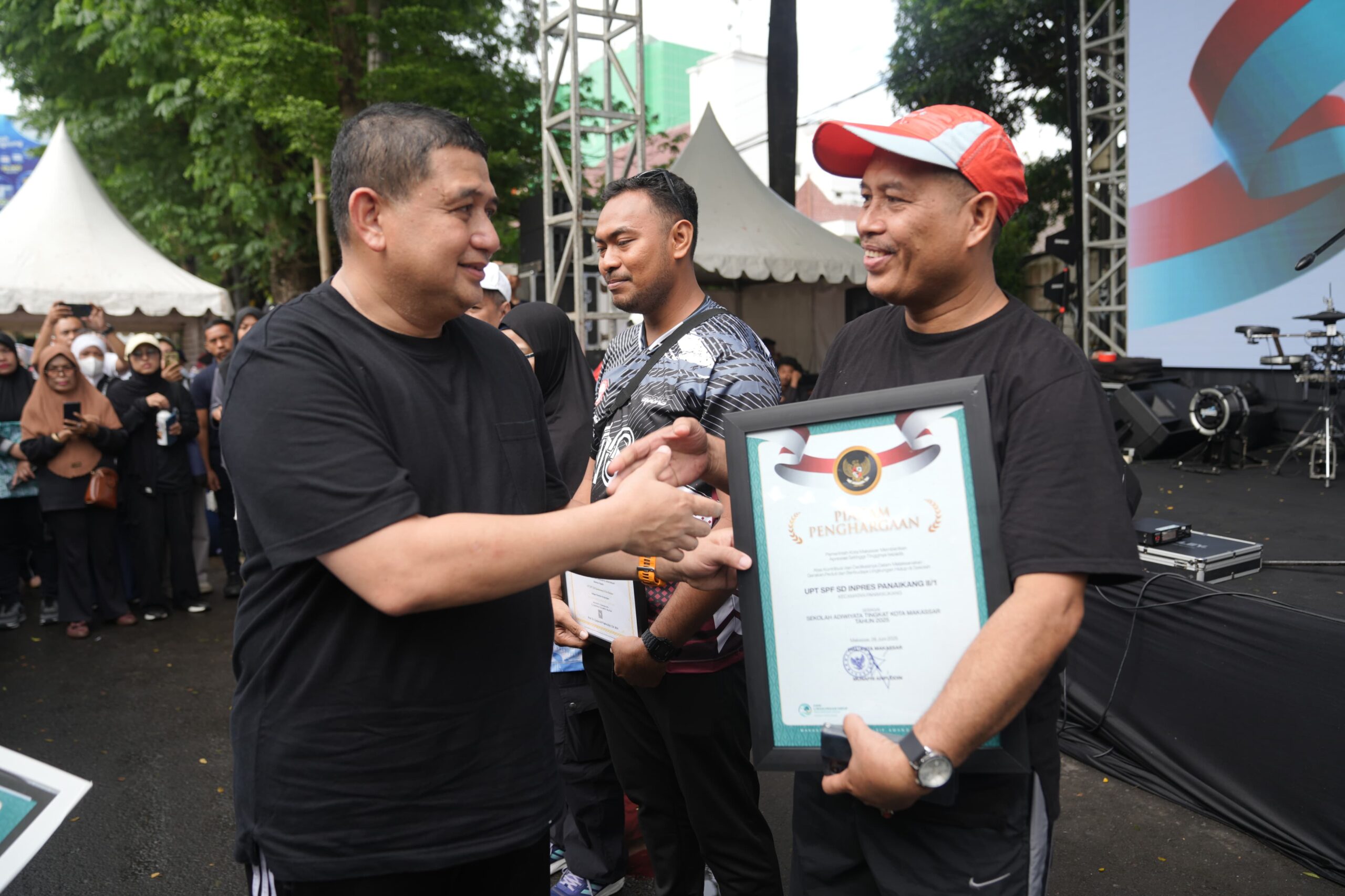 Iuran Sampah Gratis untuk Warga Miskin Berlaku Juli