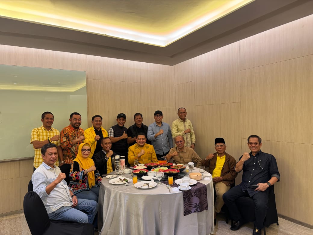 Silaturahmi yang Digagas Taufan Pawe Sia-Sia, Dukungan DPD II Golkar Makin Solid ke Appi Jelang Musda