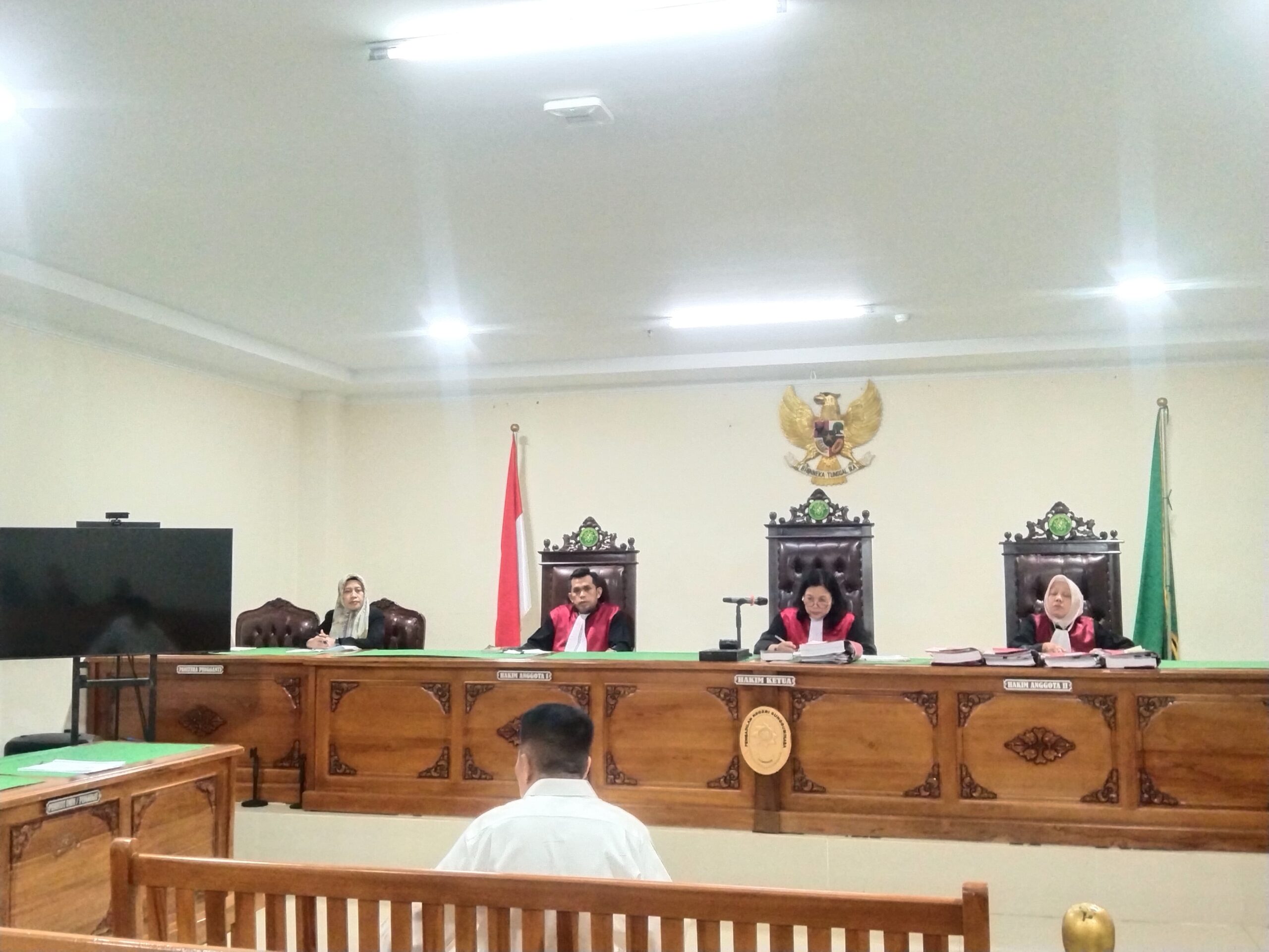 Annar Sampetoding Dituntut 8 Tahun Penjara