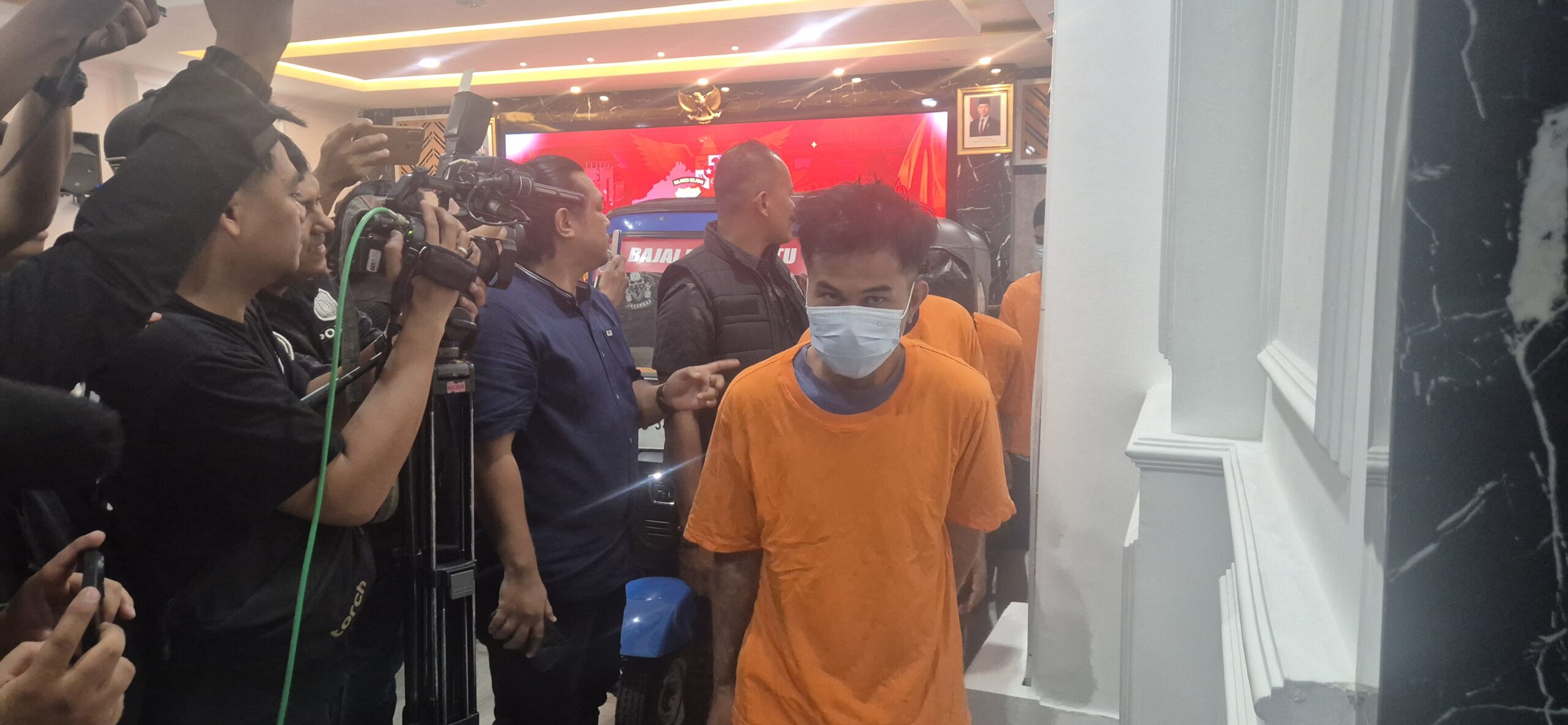 Tersangka Kerusuhan Gedung DPRD Sulsel dan Makassar Menjadi 53 Orang, 10 Diantaranya Jarah Mesin ATM