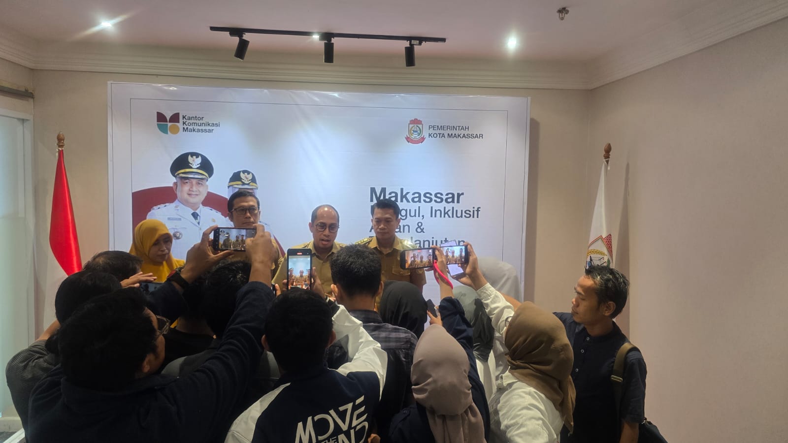 Pemkot Makassar Cari Solusi Pedagang Anjungan Losari, Tegaskan Tak Ada Larangan Berjualan
