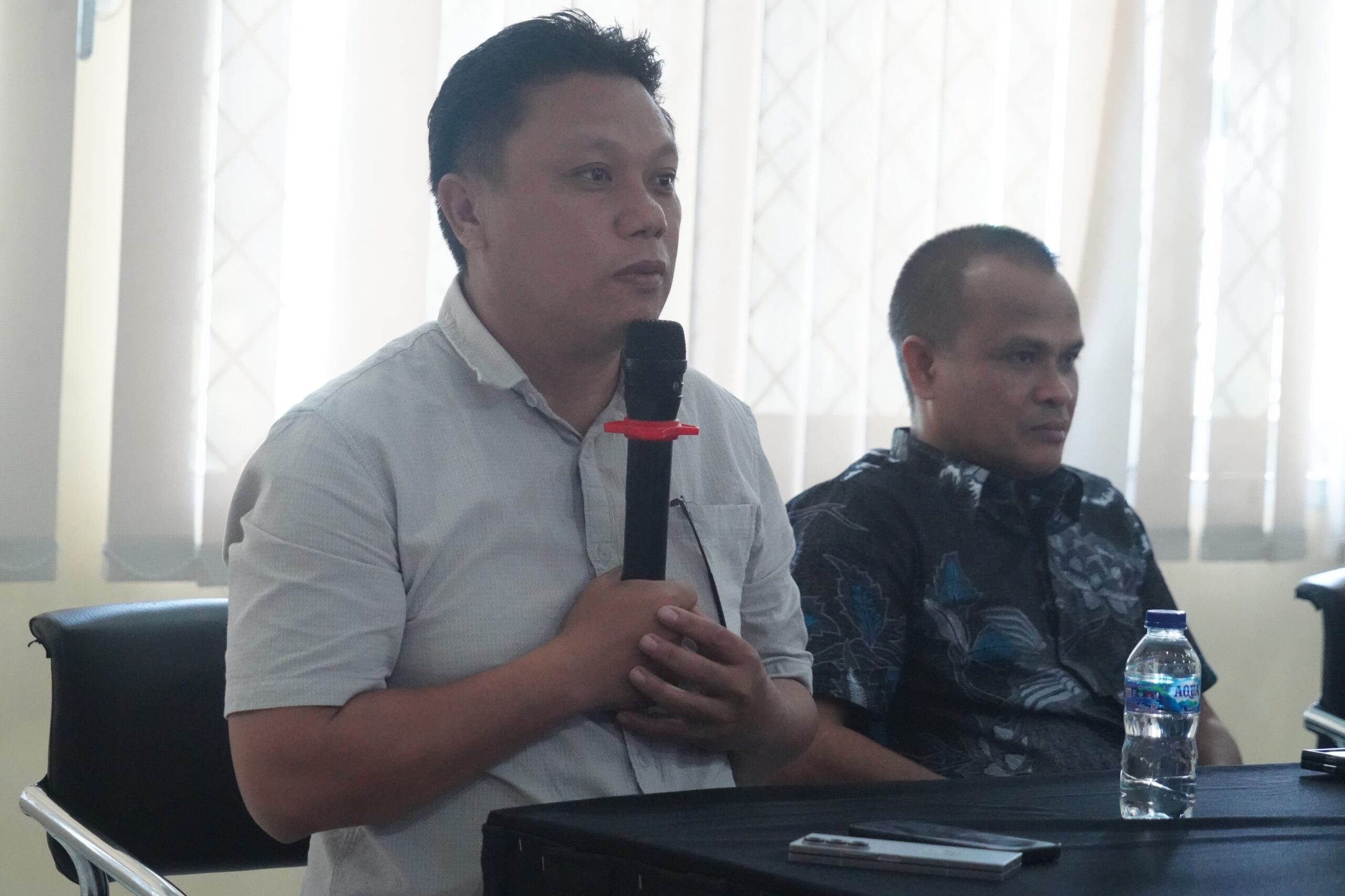Rapat dengan Banggar DPRD Sulsel, Dukcapil Ngotot Pengadaan Mobil Perekaman KTP