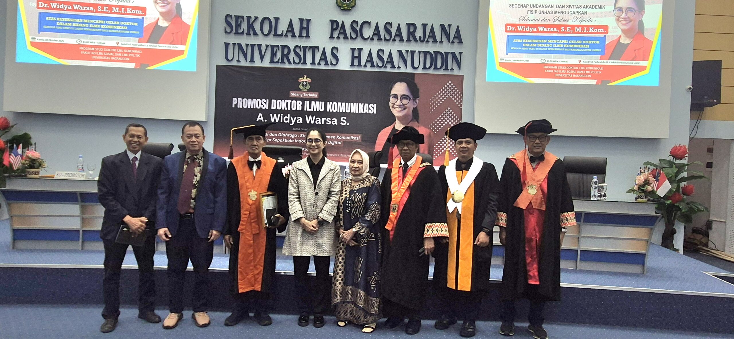 Angkat  Disertasi tentang Manajemen Komunikasi Sepakbola, Wina Syadzwina Raih Gelar Doktor dengan Predikat Sangat Memuaskan