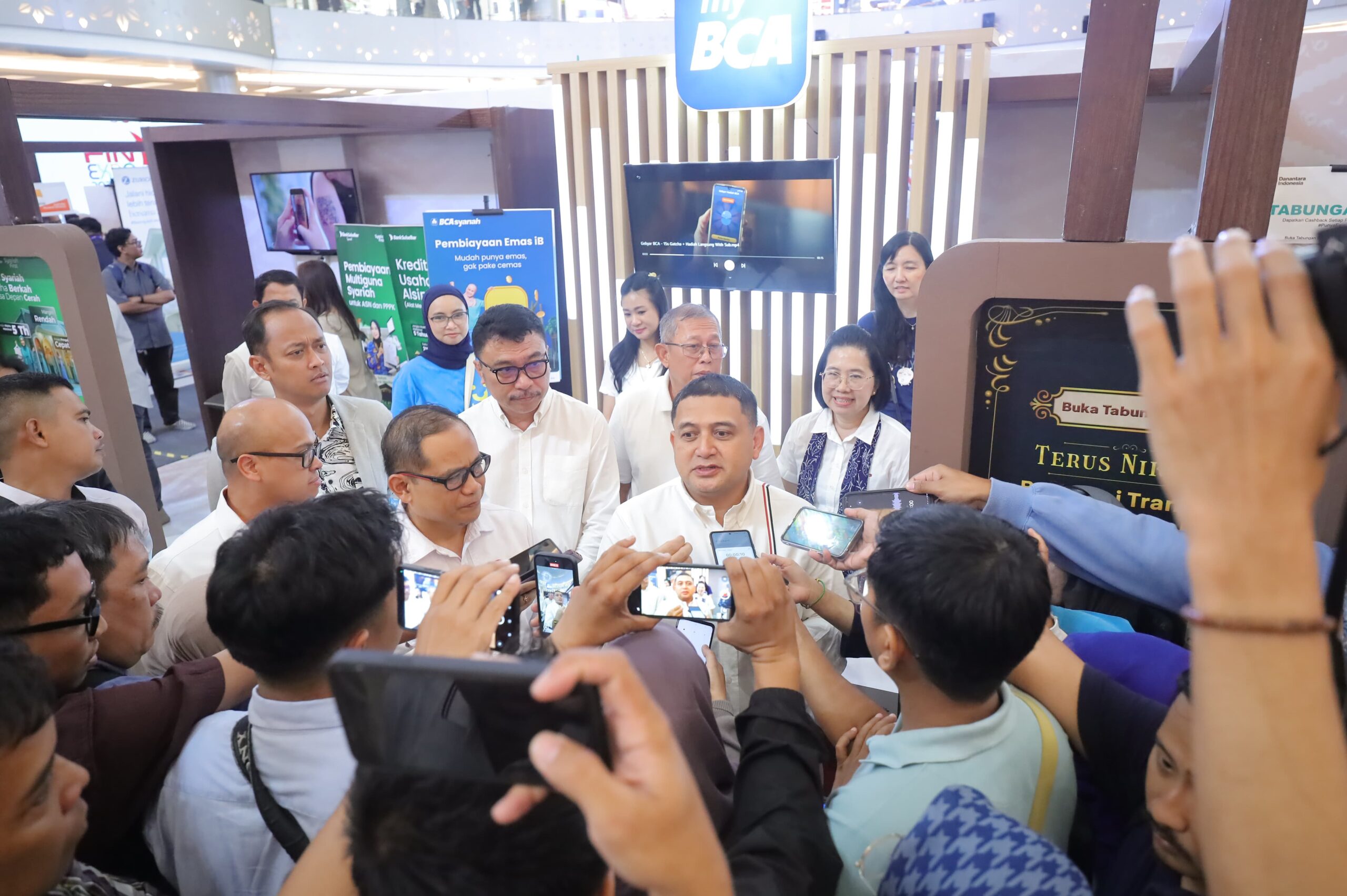 FinExpo 2025, Munafri Jadi Ruang Edukasi Keuangan bagi Warga Makassar