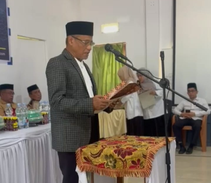 Kadir Halid Kukuhkan Pimpinan Pondok Pesantren Cendekia Puruhita GUPPI Samata Gowa