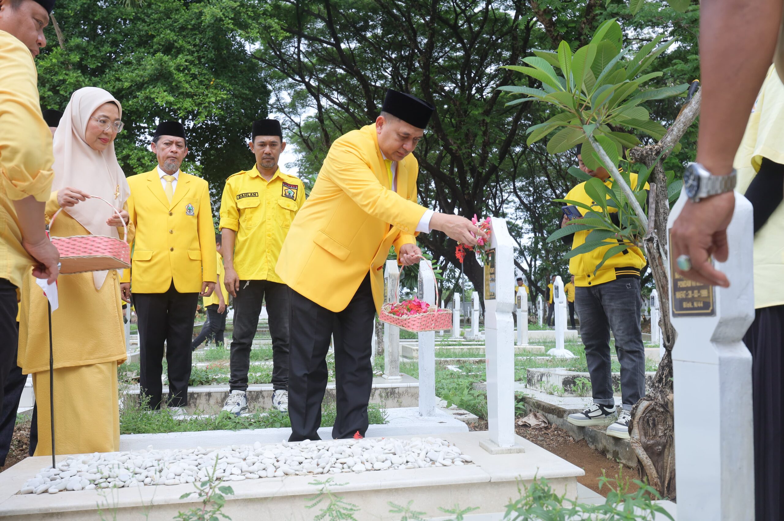 HUT Golkar ke-61, DPD II Golkar Makassar Gelar Ziarah Pahlawan Dipimpin Munafri Arifuddin