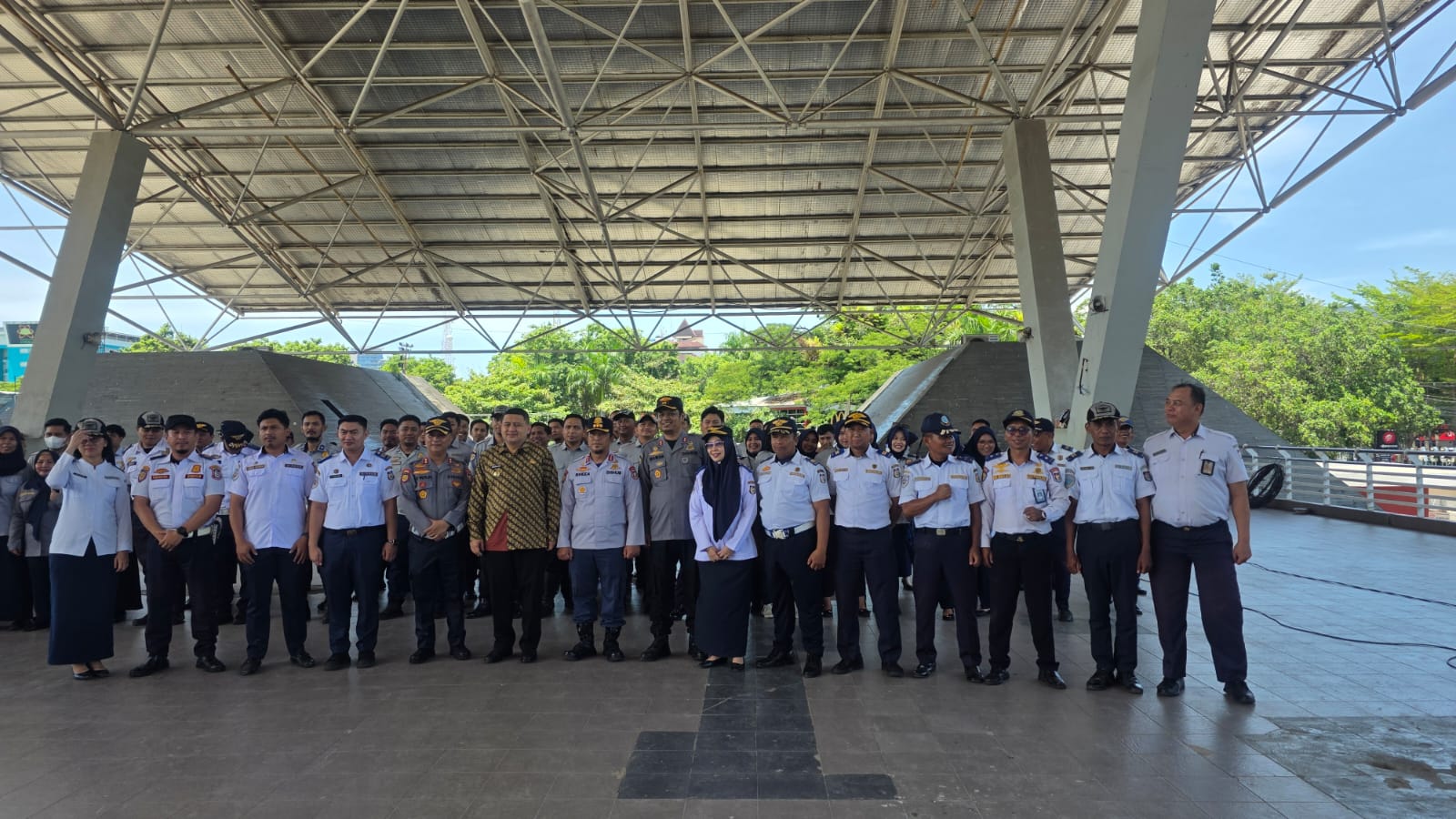Pimpin Apel Dishub, Wali Kota Makassar Ingatkan Etika Bertugas di Lapangan