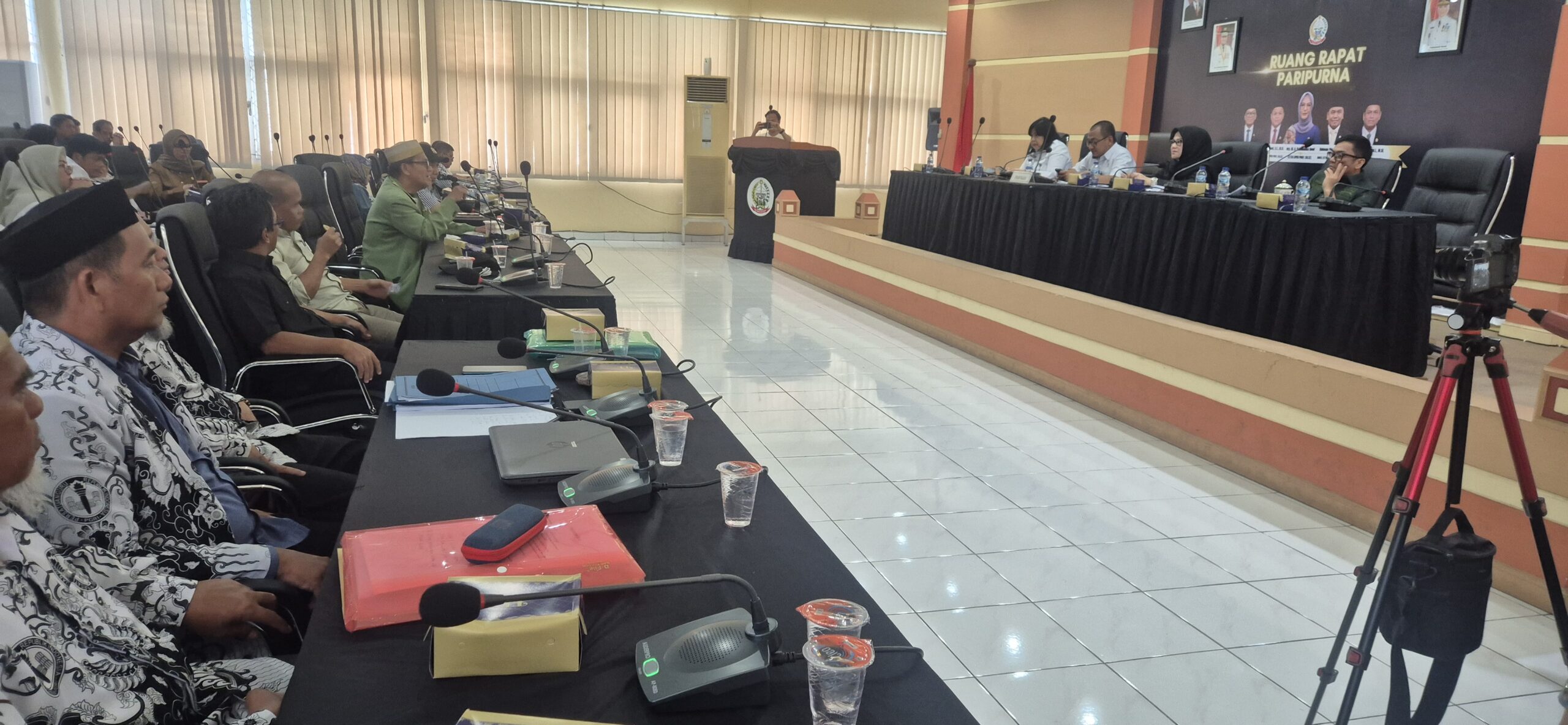 DPRD Sulsel Terbitkan Rekomendasi Soal Dua Guru Lutra yang Dipecat