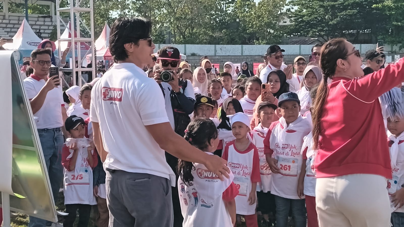 Nuvo Famaly Kampanye 30 Menit Main di Luar  untuk Cegah Risiko Brain Rot