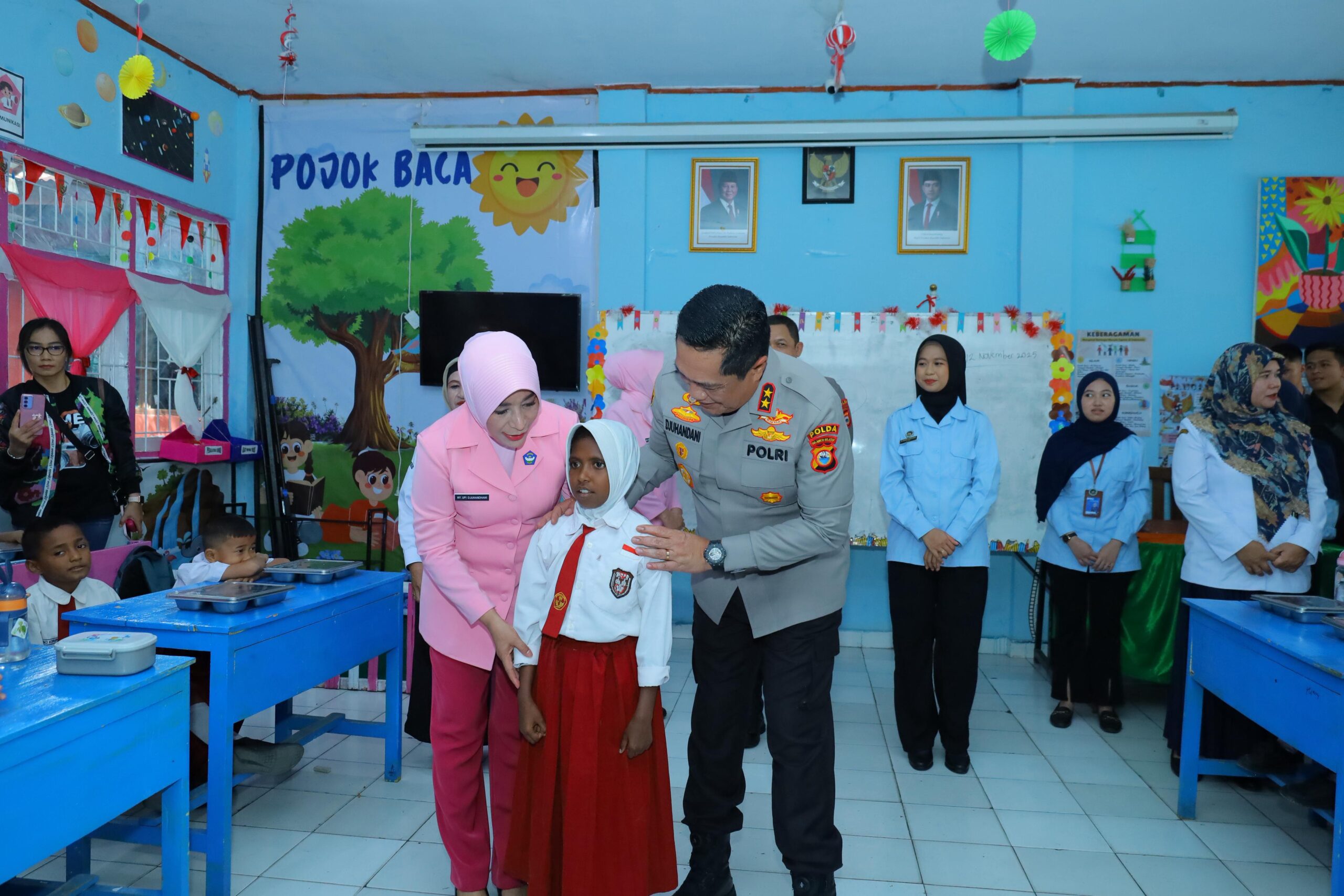 Kapolda Sulsel Tinjau SPPG Yayasan Kemala Bhayangkari Polda Sulsel