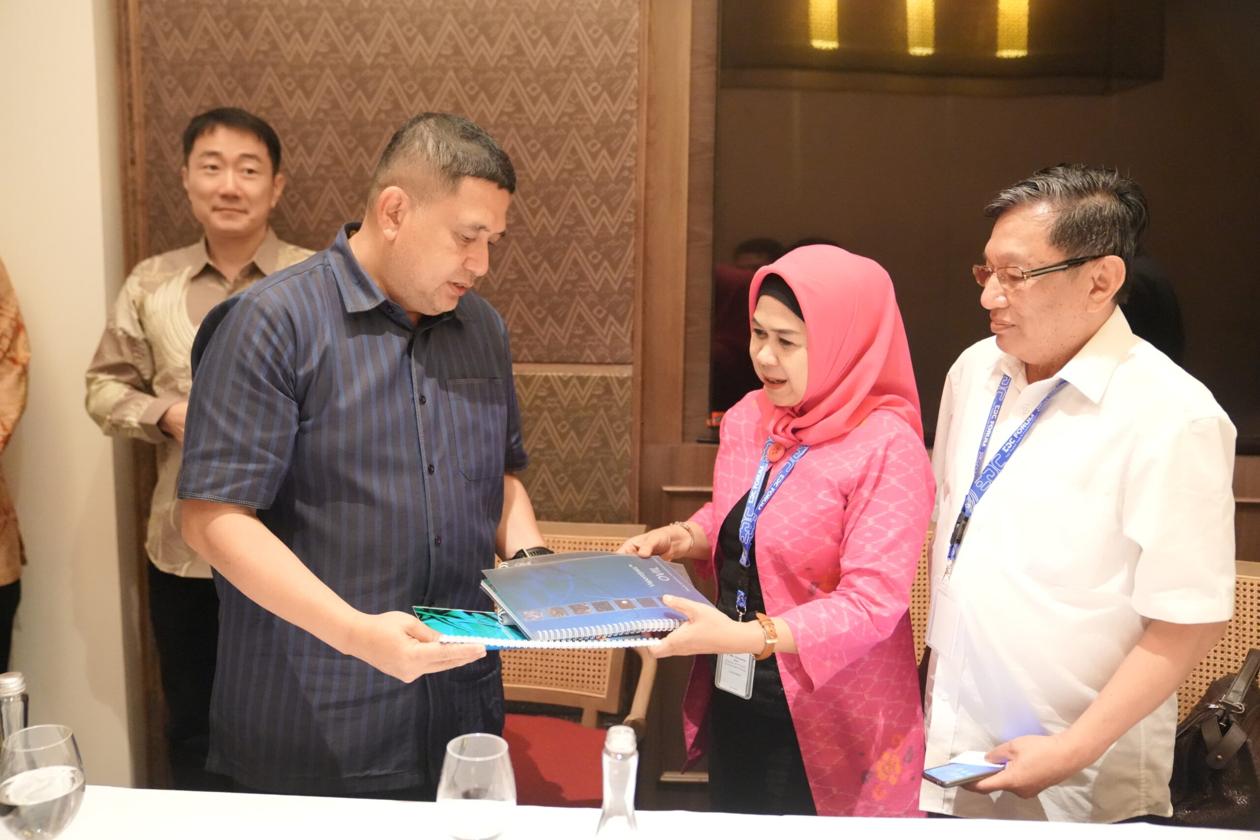 Pemkot Makassar Dapat Tawaran Pembangunan Stadion Untia dari Investor Singapura