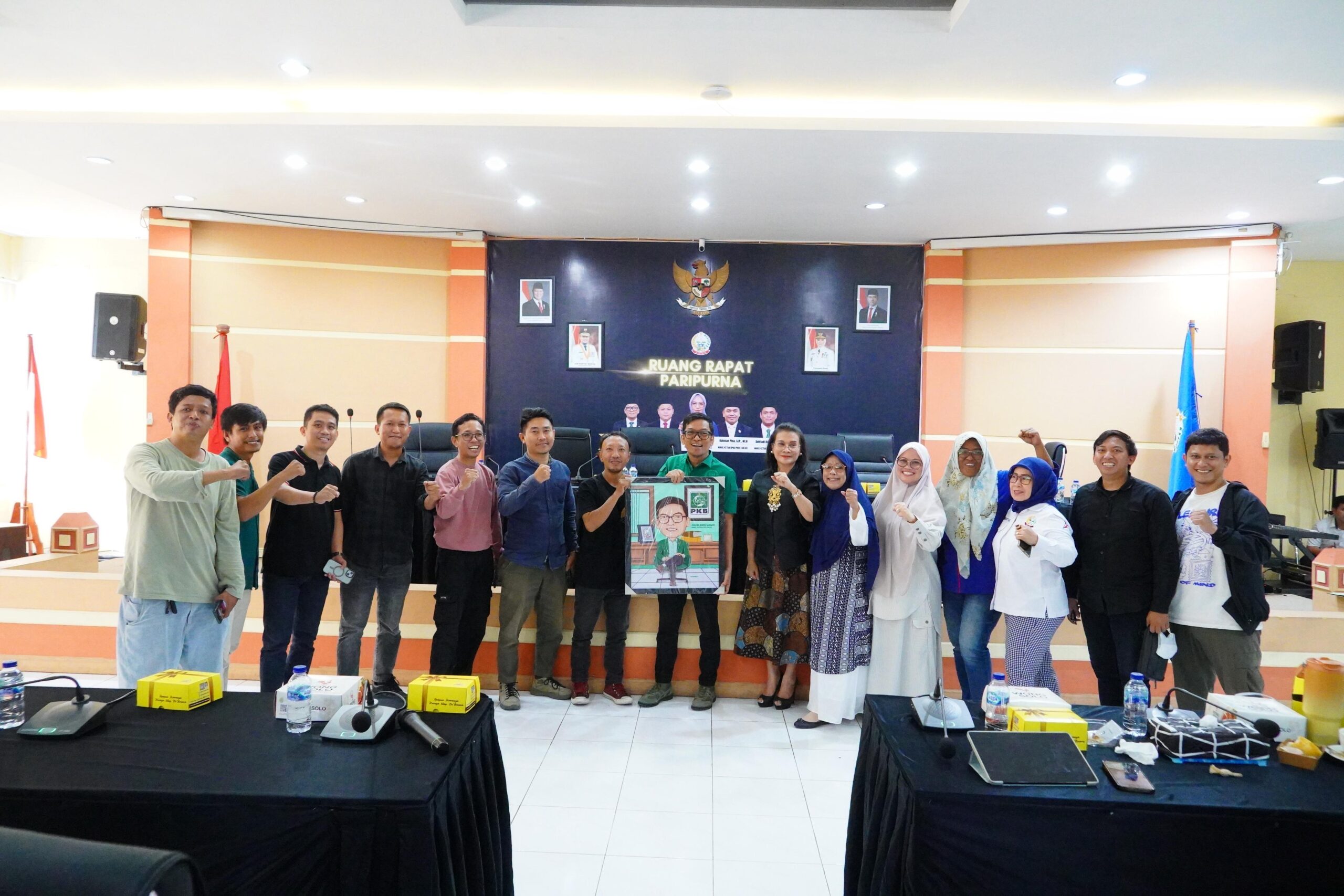 Perayaan Ulang Tahun Fauzi Andi Wawo di DPRD Sulsel Berlangsung Hangat dan Penuh Keakraban