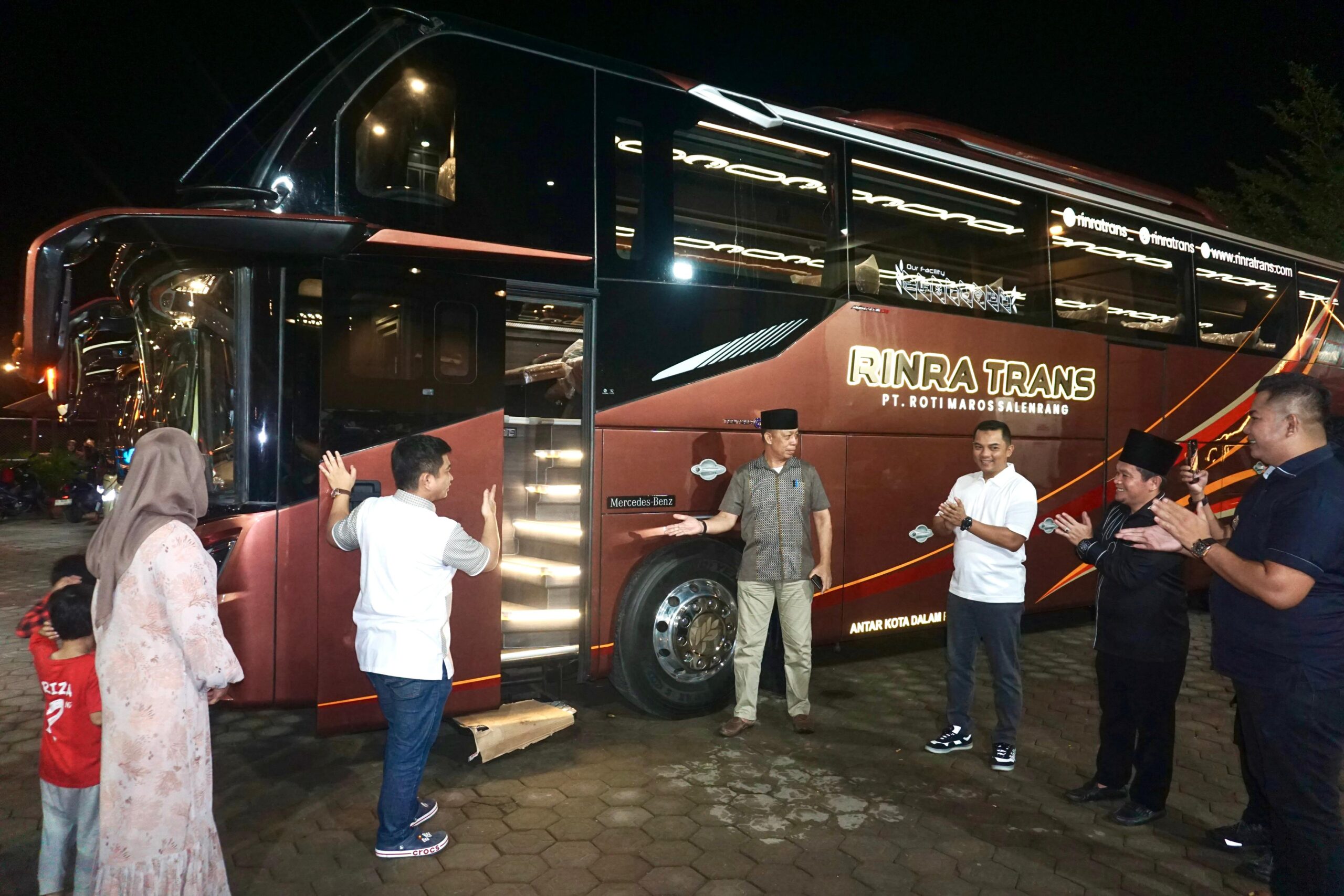 Jelang Nataru, Rinra Trans Resmikan Empat Armada Baru