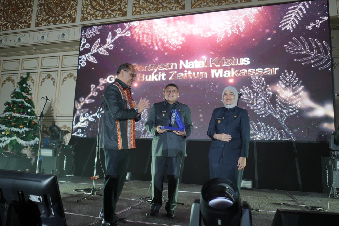 Munafri–Aliyah Hadiri Perayaan Natal GPIB Bukit Zaitun, Teguhkan Makassar Kota Harmonis