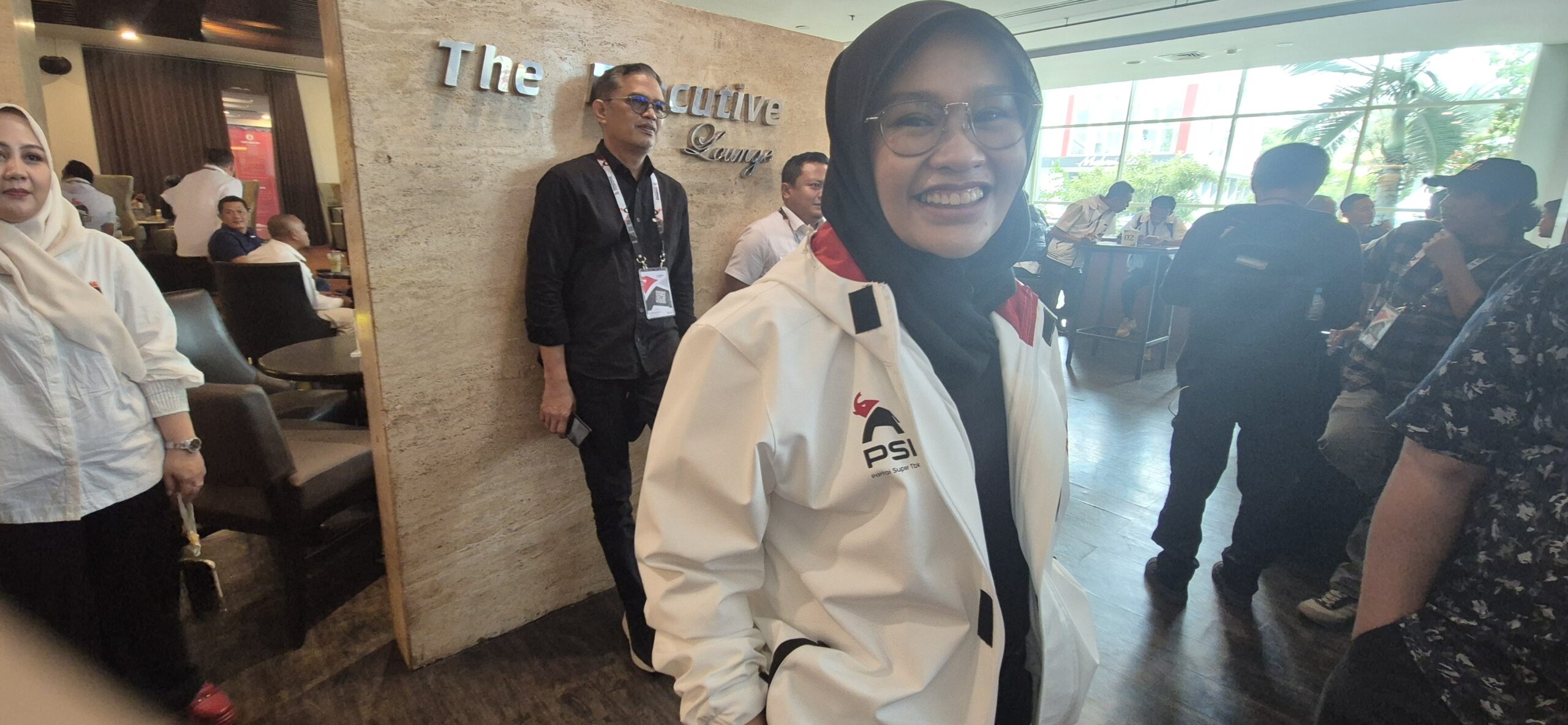 Rezki Mulfiati Lutfi,Vera Firdaus, dan Ikrar Kamaruddin Gabung ke PSI