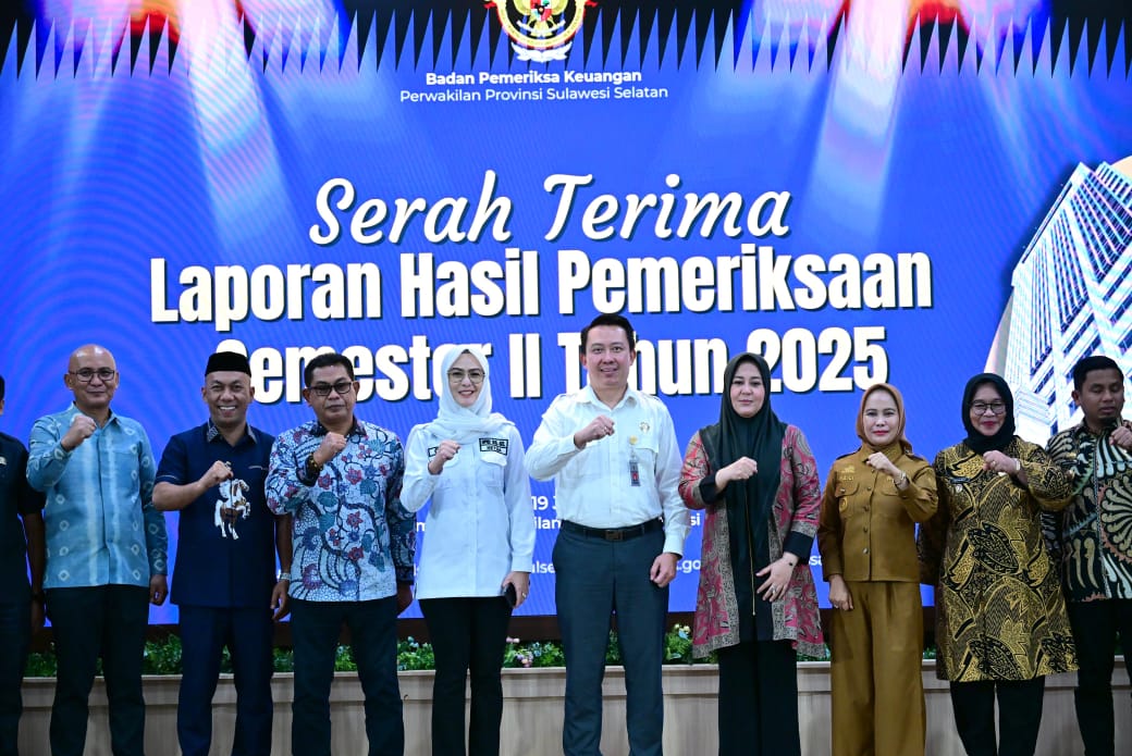 Ketua DPRD Sulsel Terima Dua LHP dari BPK RI