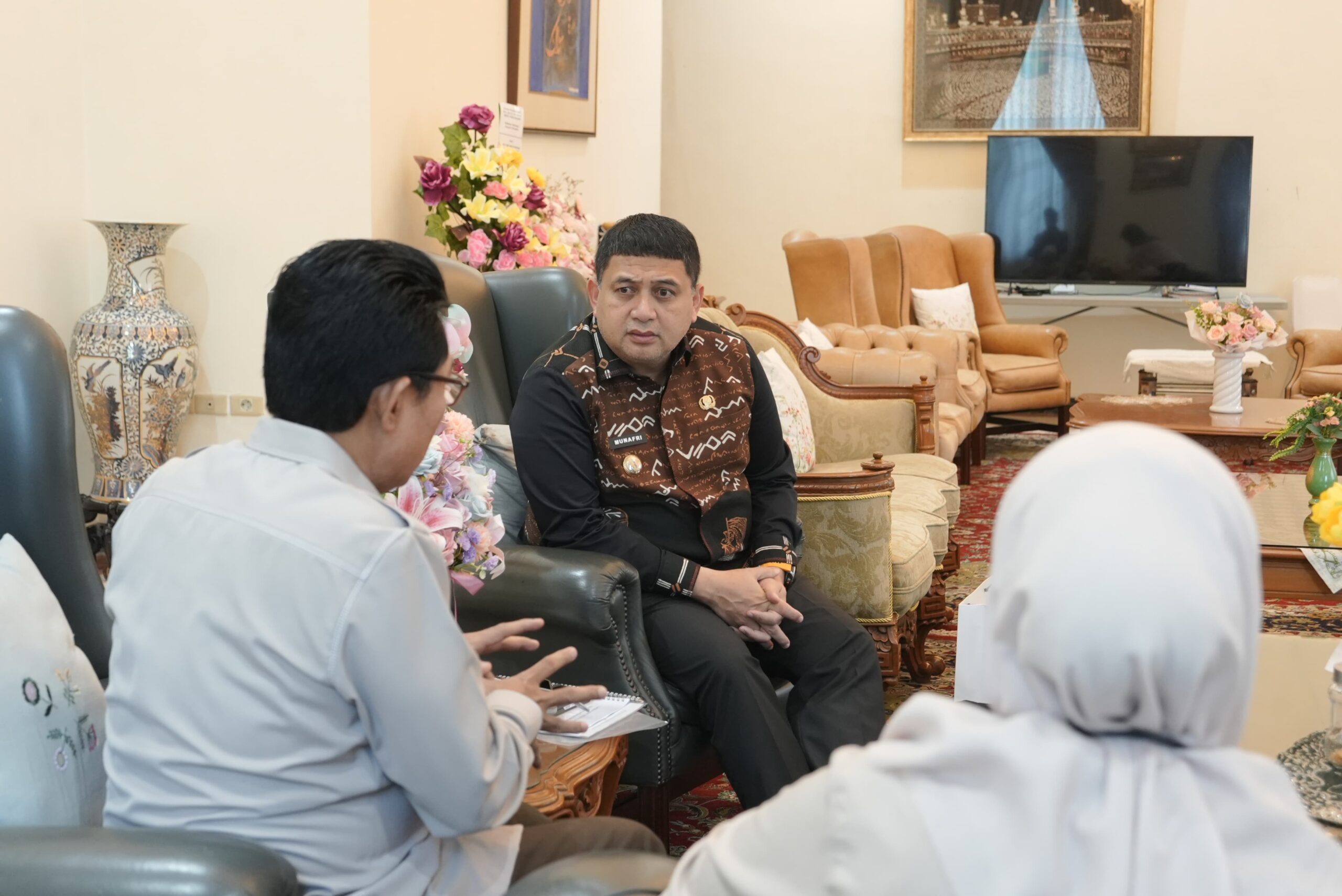 Kurangi Sampah ke TPA, KLH Apresiasi Aktivasi Bank Sampah dan TPS 3R di Makassar