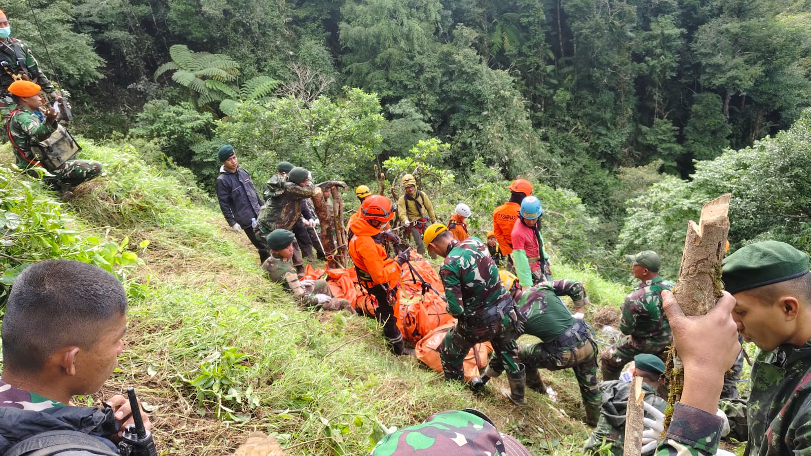 Seluruh Korban Pesawat ATR 42-500 di Gunung Bulusaraung Berhasil Ditemukan