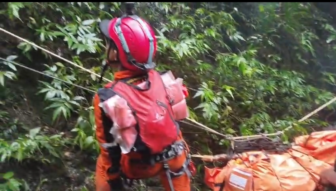 Tim DVI Polda Sulsel Sudah Melakukan Pengumpulan Ante Mortem Keluarga Korban Pesawat ATR 42-500