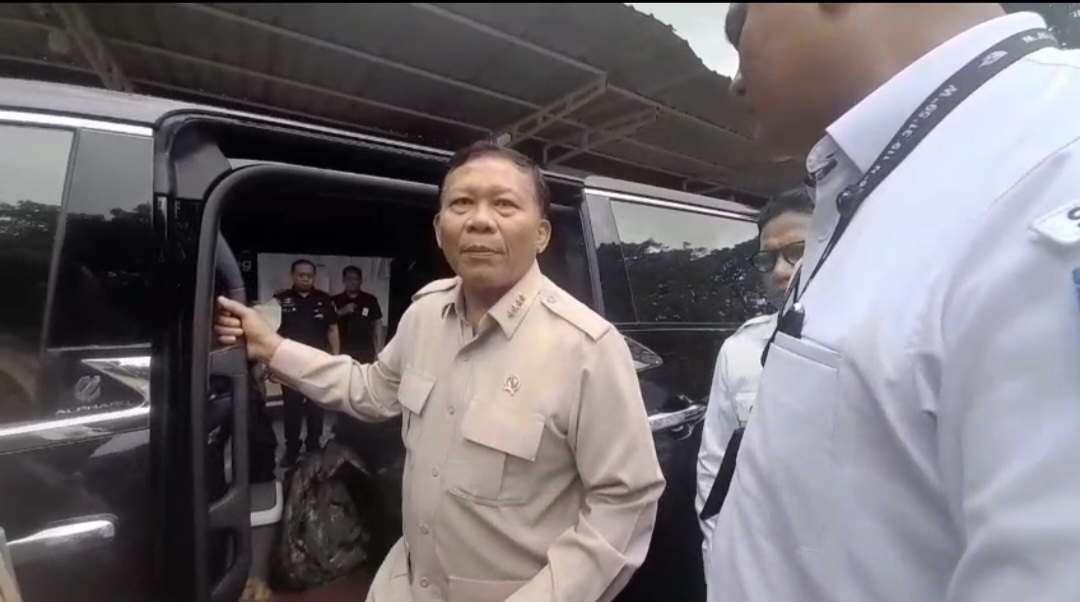 Wamen Didit Herdiawan Kawal Pendampingan  Korban Jatuhnya Pesawat ATR 42-500