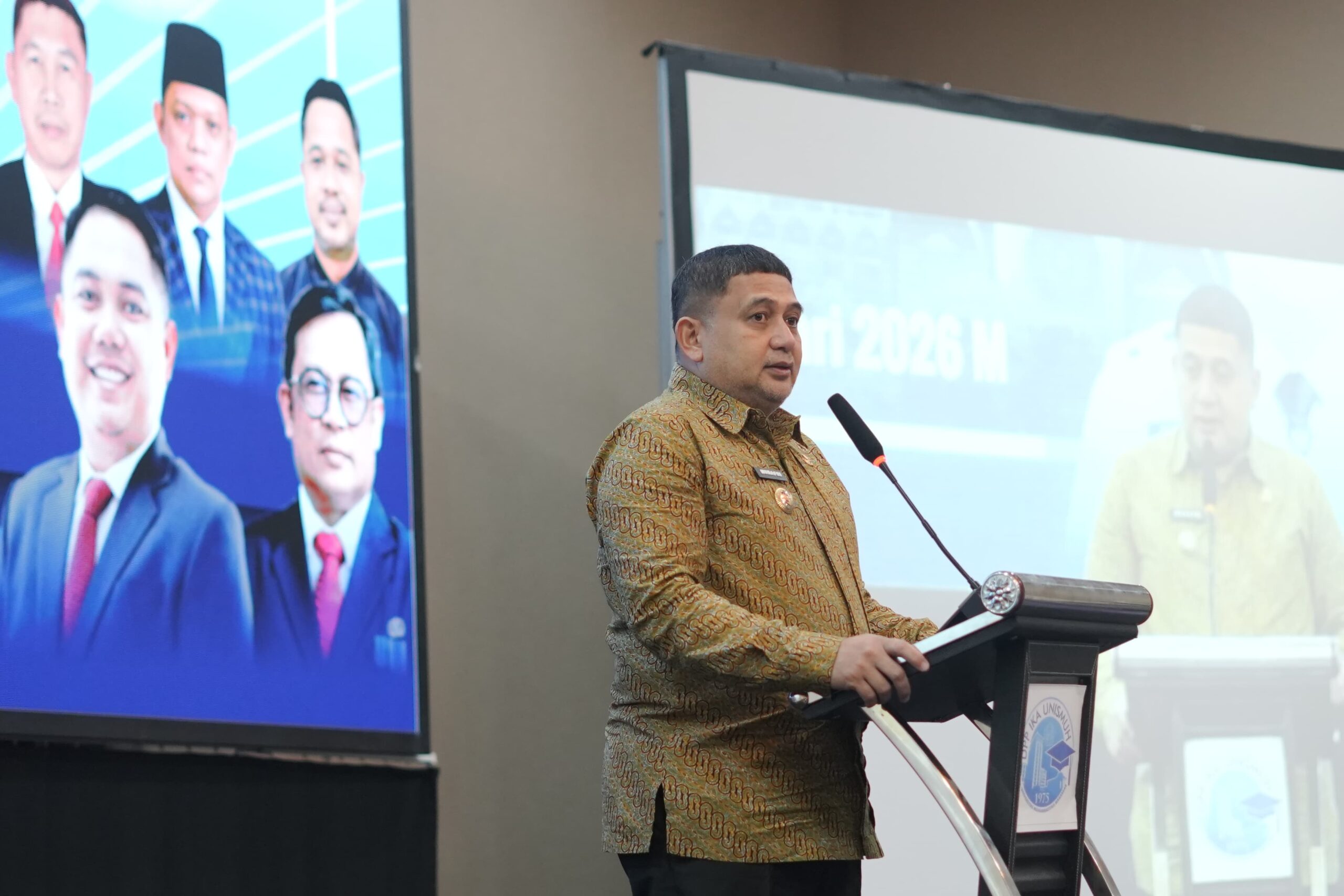 Hadiri Pelantikan IKA Unismuh, Munafri Tekankan Kolaborasi Atasi Tantangan Pendidikan Kota