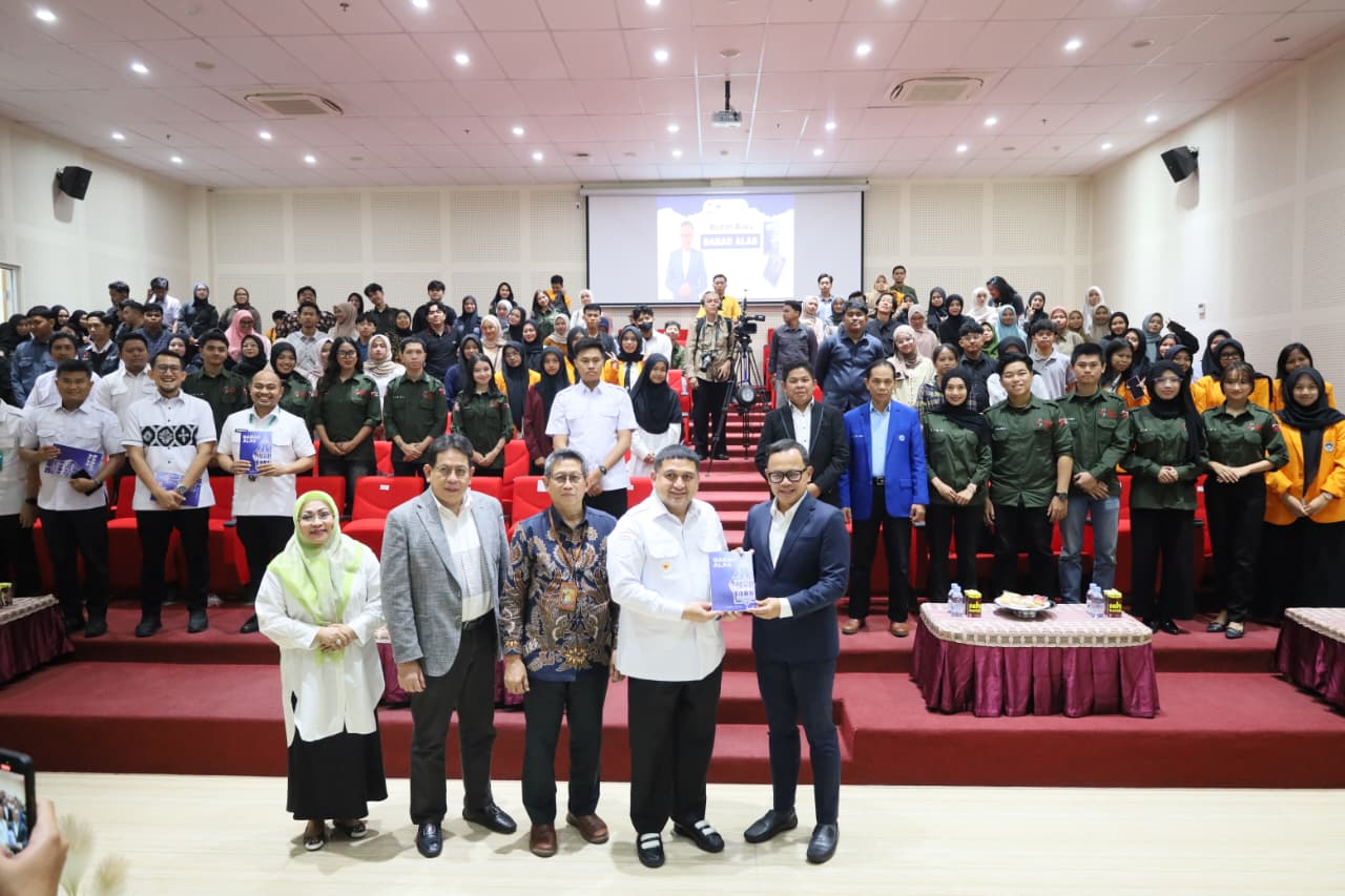 Wamendagri Apresiasi Gebrakan Munafri Ditahun Pertama Pimpin Kota Makassar