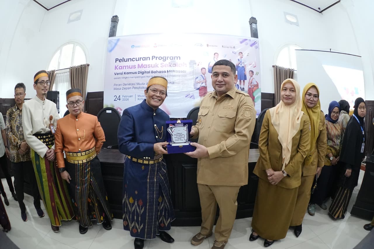 Jaga Warisan Leluhur, Munafri Dorong Anak Muda Bangga Berbahasa Makassar