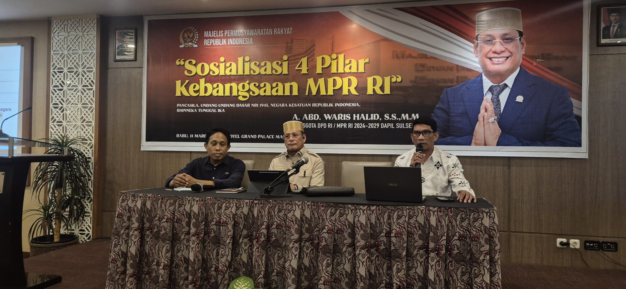 Dihadiri Empat Komunitas, Waris Halid Sosialisasi Empat Pilar MPR RI di Makassar
