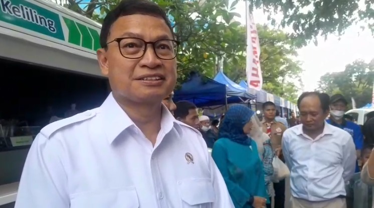 Prof Taruna Ikrar Kunjungo Pasar Ramadan di Makassar, Sidak Penjual Takjil