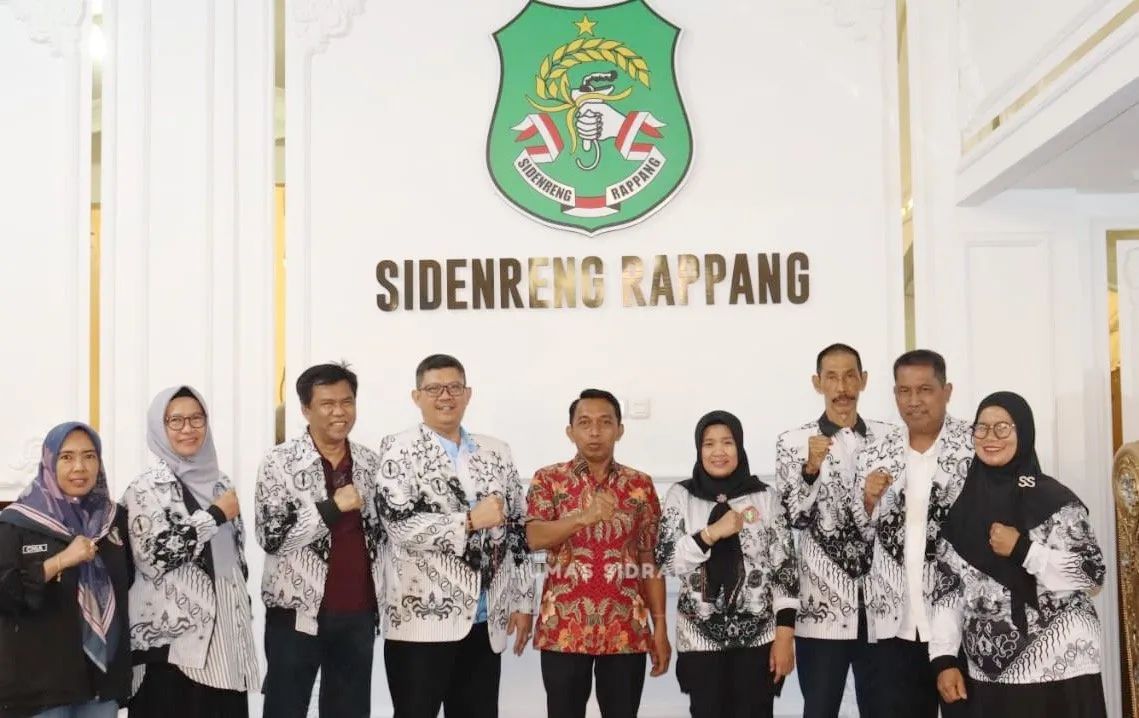 Tinjau Kesiapan Porsenijar, Ketua PGRI Sulsel Temui Bupati Sidrap di Rujab
