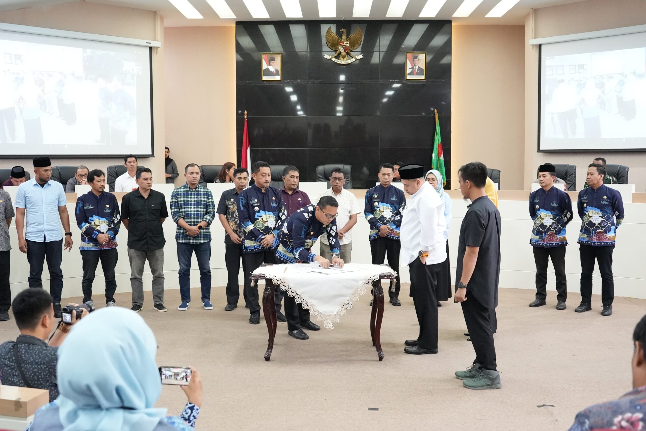 Kebijakan WFH, Pemkot Makassar Jadikan Percepat Pembenahan Sampah di Makassar