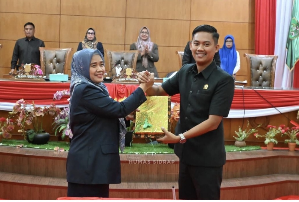 DPRD Sidrap Serahkan Catatan Rekomendasi Strategis LKPJ Kepala Daerah 2025