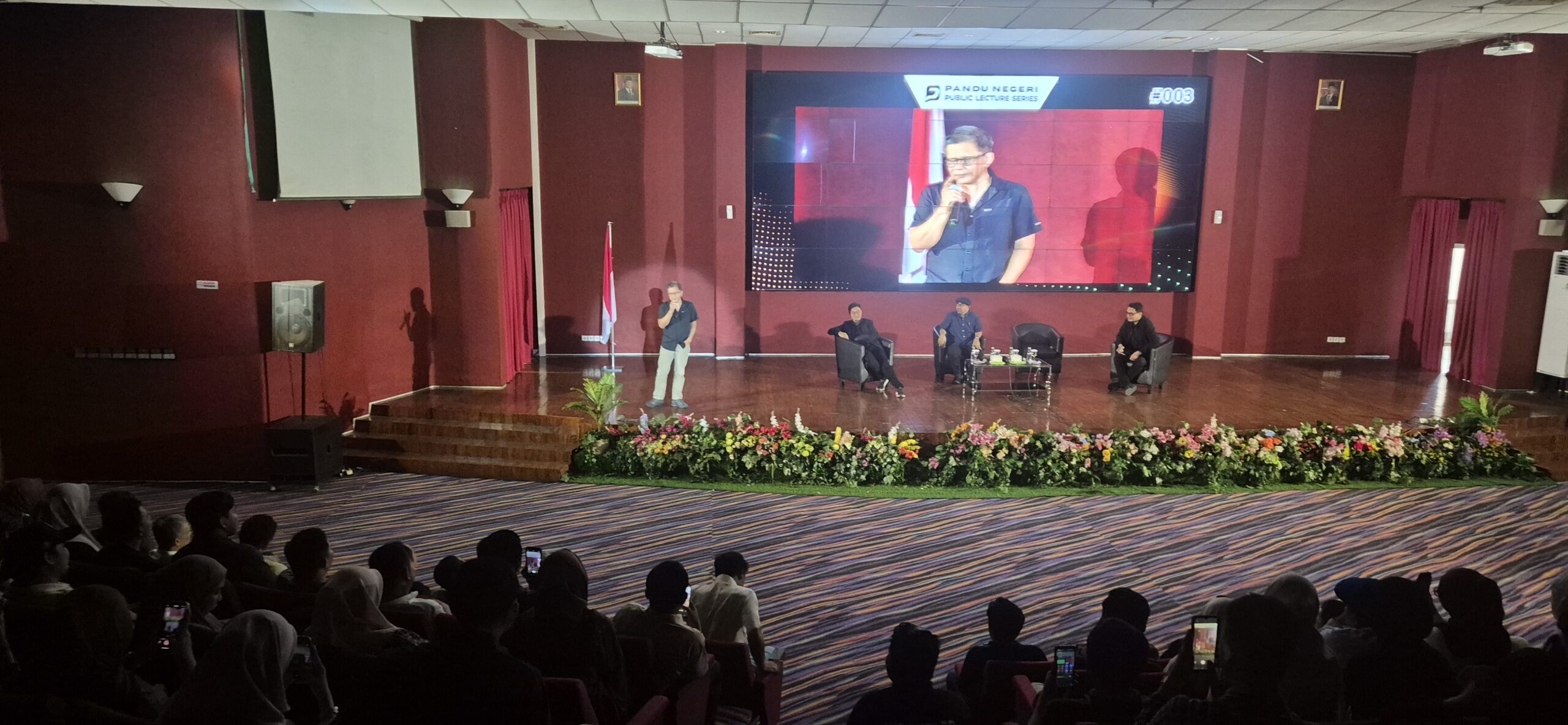 Pandu Negeri Public Lecture Hadirkan Hamid Awaluddin dan Rocky Gerung di UNM