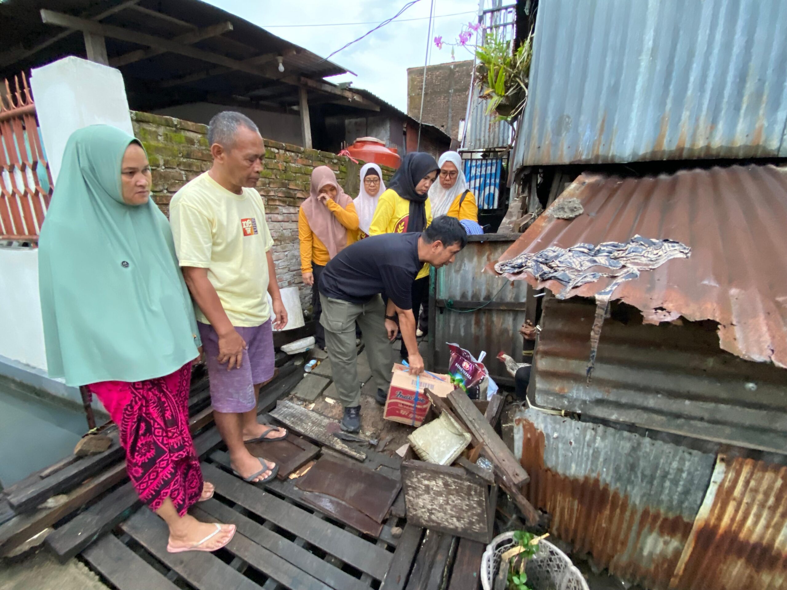 Wali Kota Makassar Munafri Arifuddin Respons Cepat Bantu Lansia di Gubuk Lapuk Panakkukang