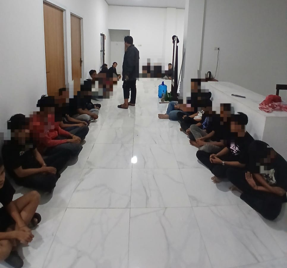 NEKAT! Komplotan Geng Motor di Maros Tantang Polisi dengan Busur Panah saat Pesta Miras