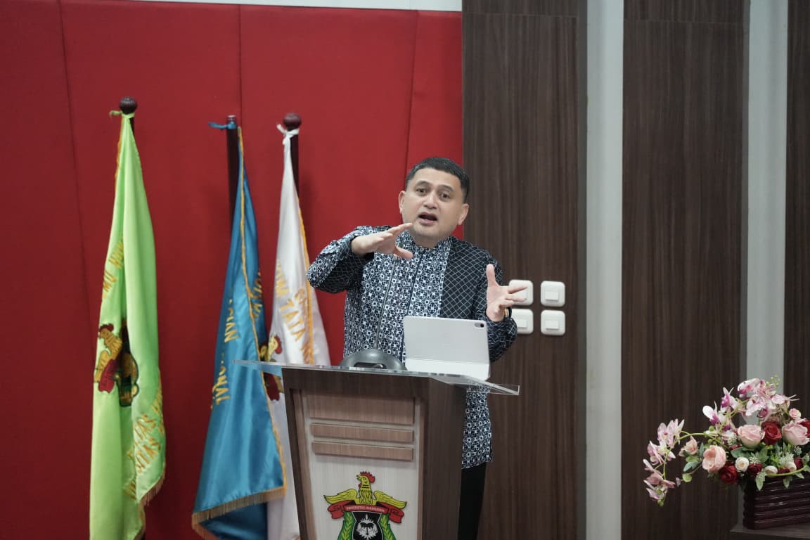 Kemajuan Makassar, Appi Dorong Sinergi Entrepreneur dan Ilmu Hukum di Hadapan Mahasiswa Unhas