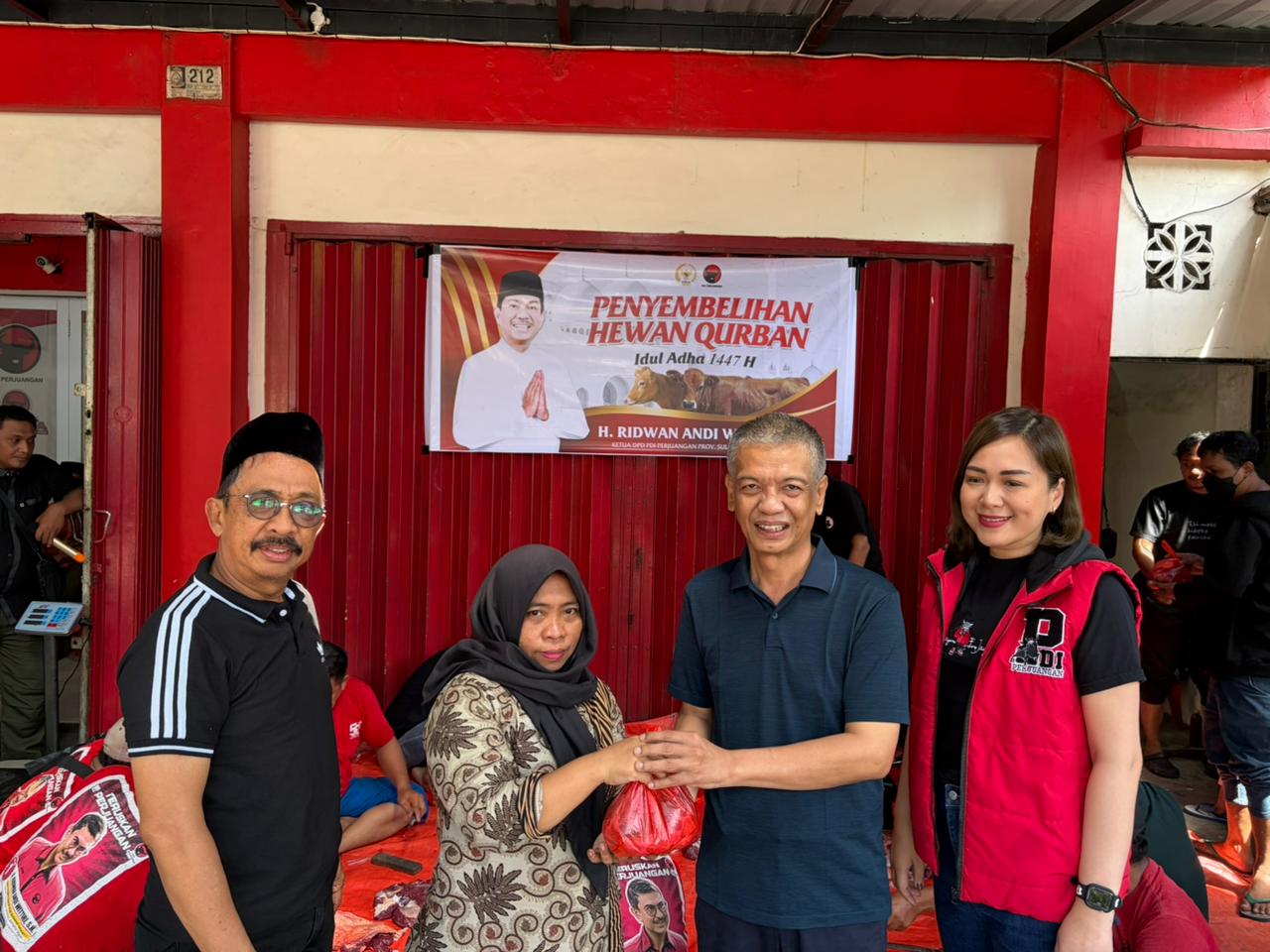 Fantastis! PDI Perjuangan Sulsel Sebar 151 Ekor Hewan Kurban di Idul Adha 2026