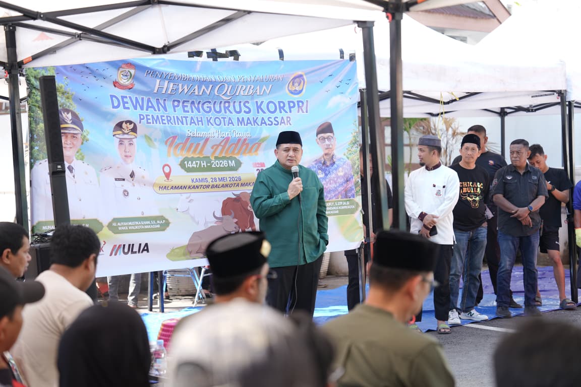KORPRI Makassar Sembelih 9 Sapi Kurban Bagikan ke Petugas Kebersihan