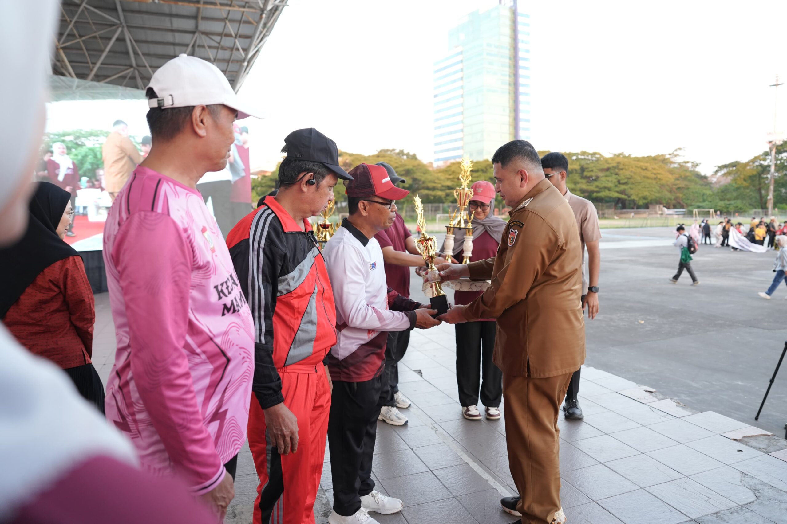 Pemkot Makassar Komitmen Dukung Atlet Muda, Juara O2SN dan GSI Diganjar Beasiswa