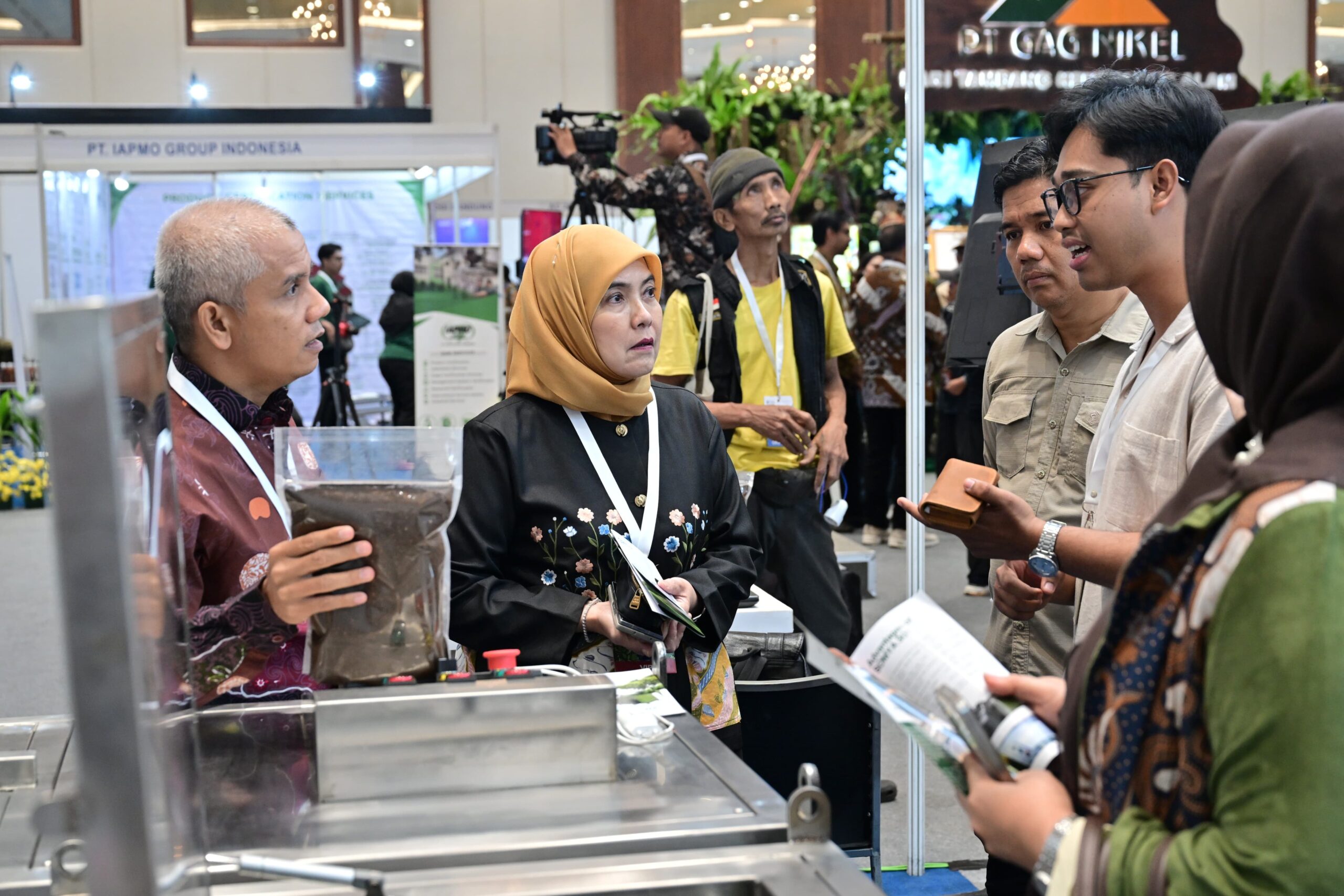 Hadiri INVIROTECH 2026, Aliyah Mustika Ilham Tegaskan Makassar Siap Dukung Agenda Iklim Nasional